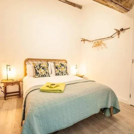 La Calade Bed & Breakfast Montouliers